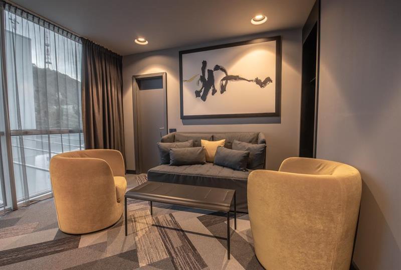 Radius Hotel ティビリシ エクステリア 写真